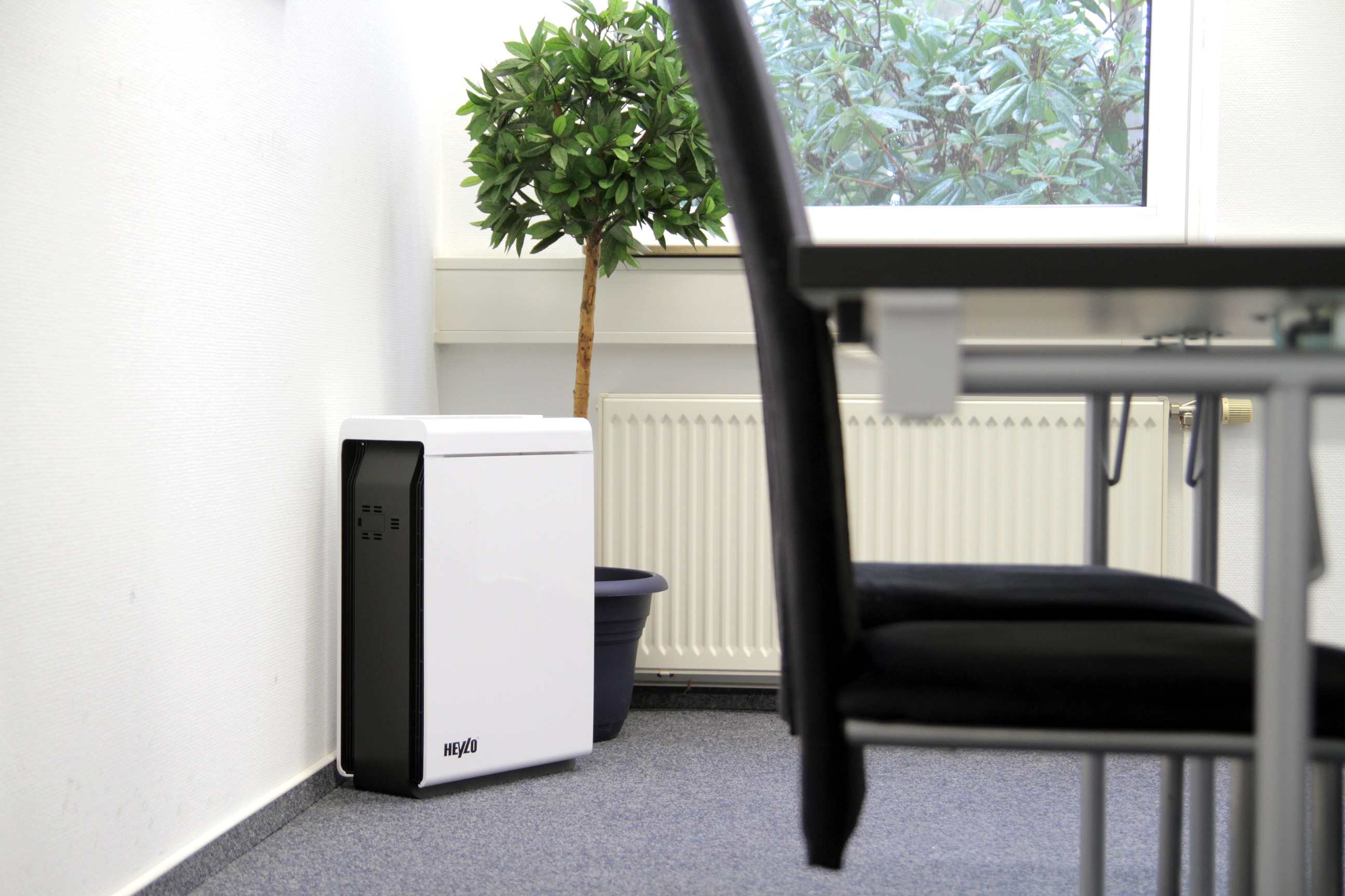 HL 400 V Virus Air Cleaner | 99.99% Removal of Bacteria & Viruses